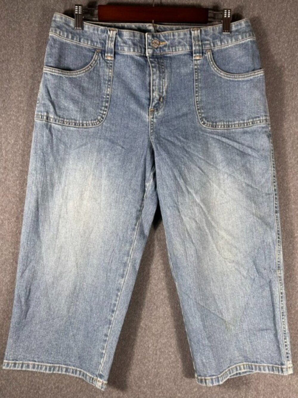 Sonoma Lifestyle Capris Womens Sz 12 Petite Blue Medium Wash Mid Rise Stretch